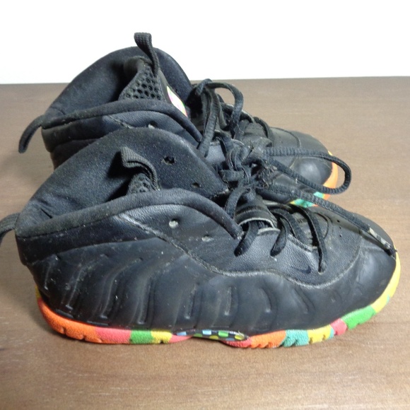 black fruity pebble foamposites